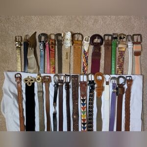 Lot of 31 Vintager Modern Women's Leather Faux Leather Belts